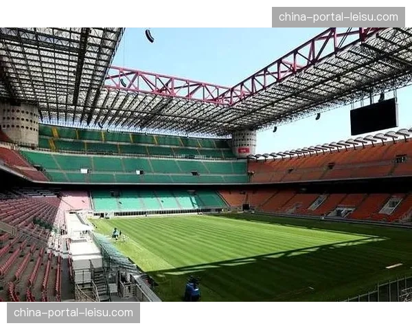 为满足欧冠决赛要求，米兰双雄主场圣西罗启动紧急修缮计划